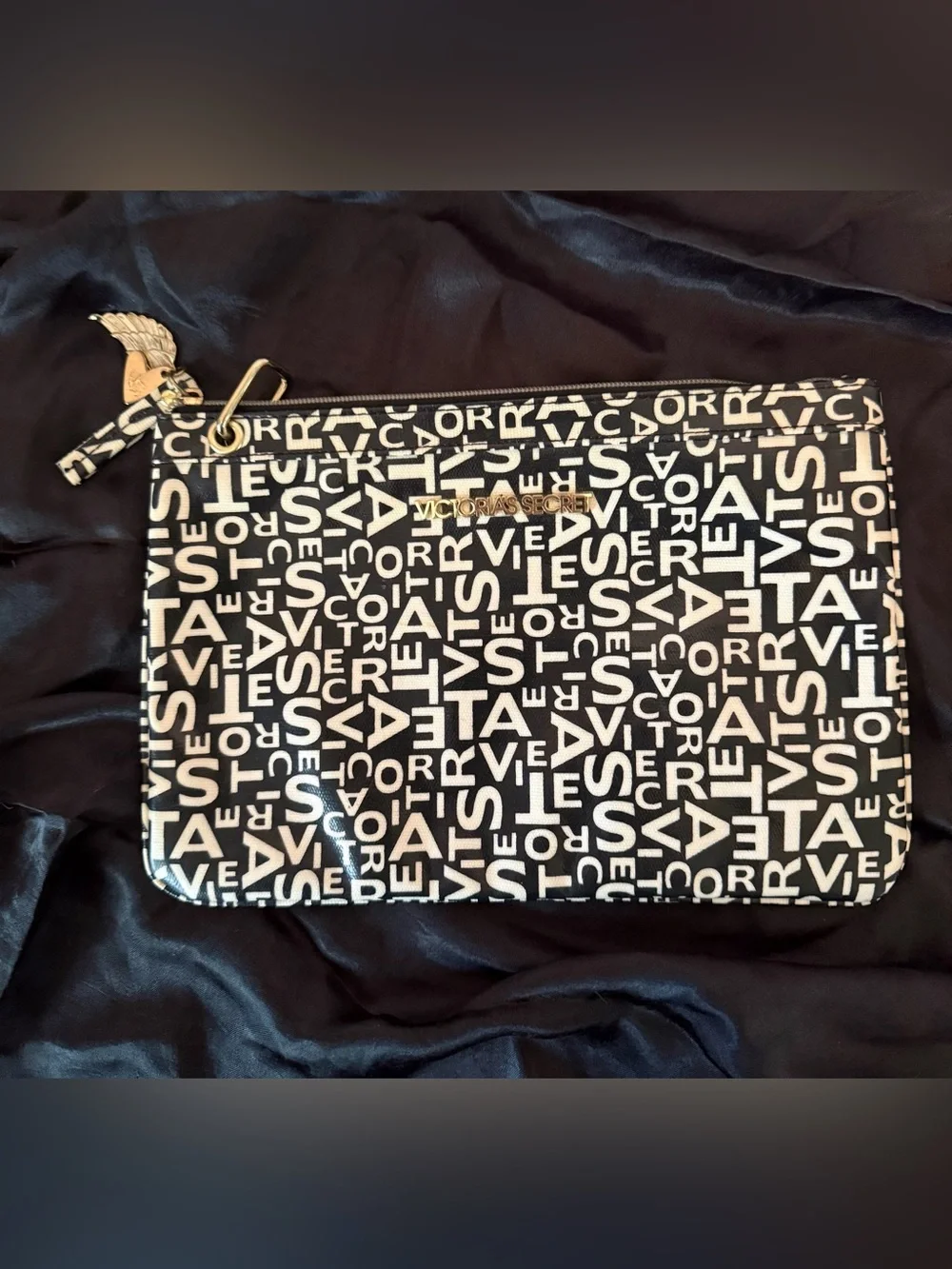Victoria's Secret, Coated canvas wristlet clutch